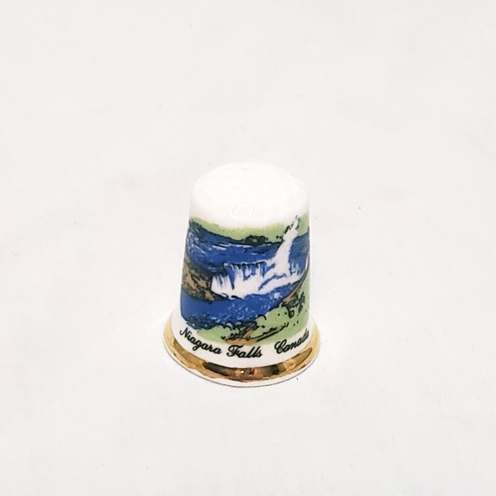 Niagara Falls Canada Thimble Souvenir Fine Bone China Vintage 1" Finsbury